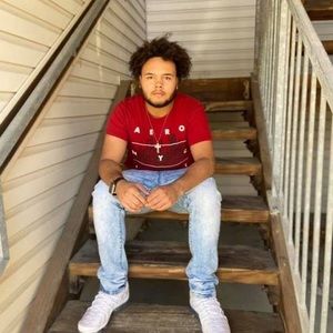 Meet your Posher, Josh